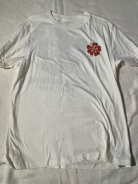 Old Navy Men’s Graphic Crewneck Tee